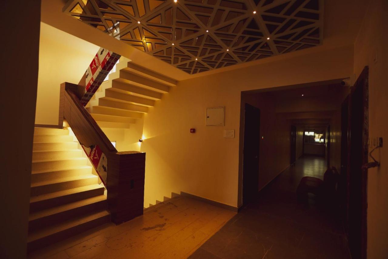 Hotel Kiran Miraj Exterior photo